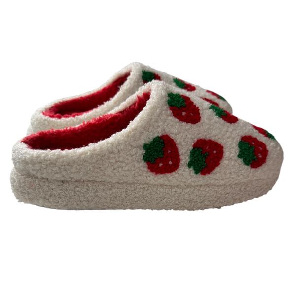 Kensie Sherpa Memory Foam Strawberry Print Slip On Slippers Women’s Size 8 - Picture 4 of 9